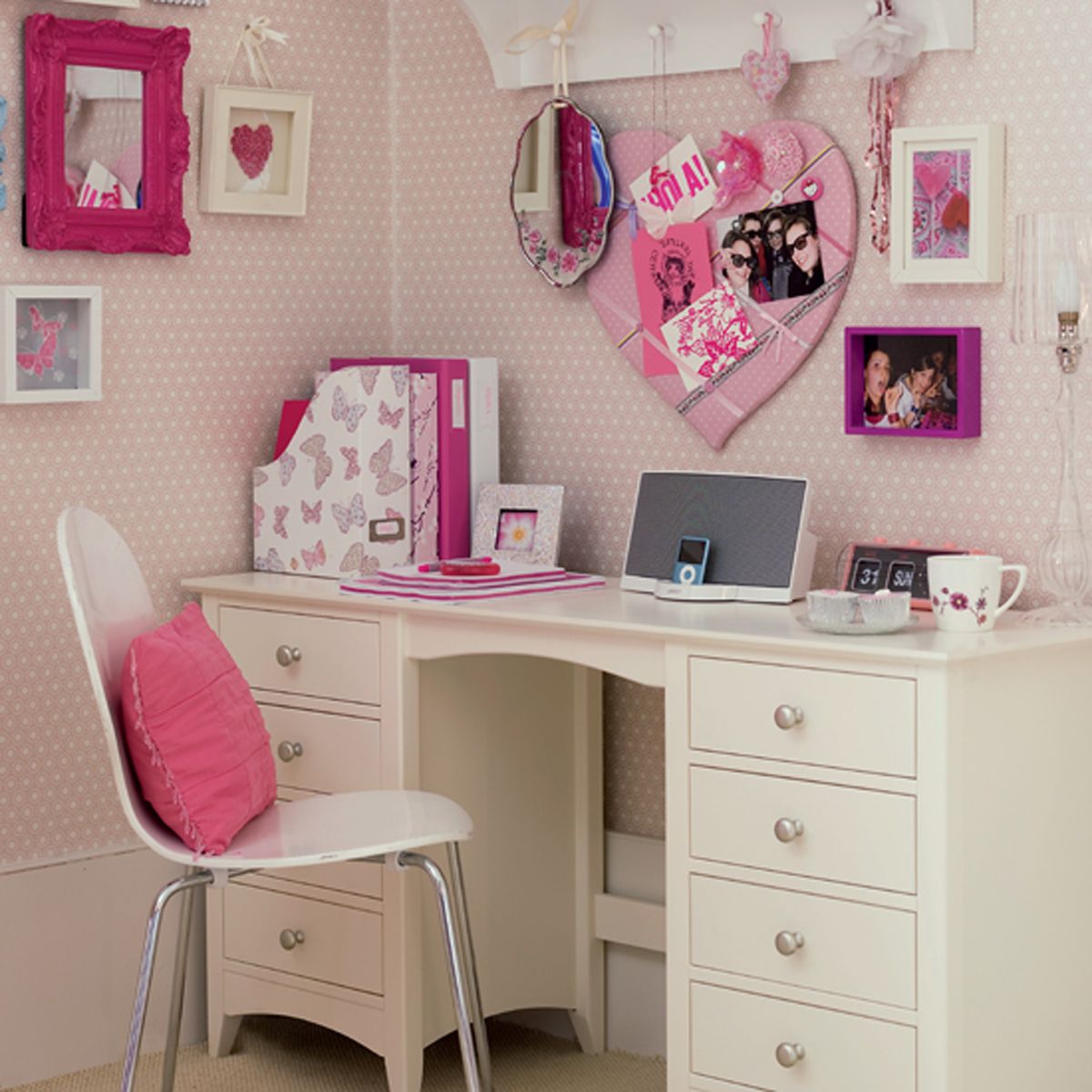 Cute Pink-White Study Desk