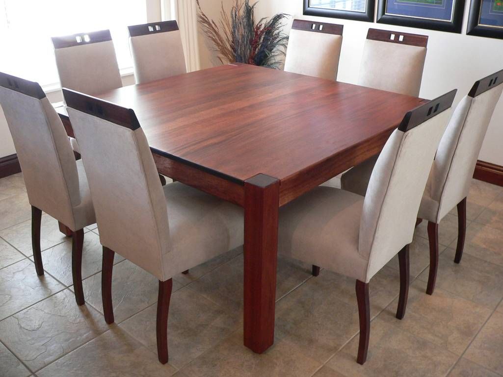 Elegant Dining Room Table