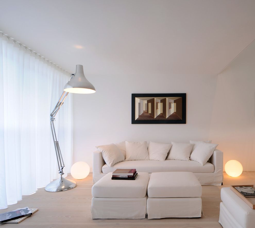 2015 Minimalist Formal Living Room