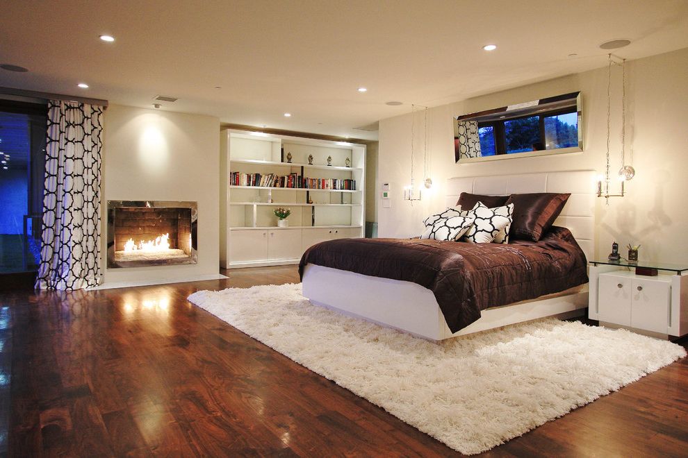 Casual Bedroom in Contemporary Design