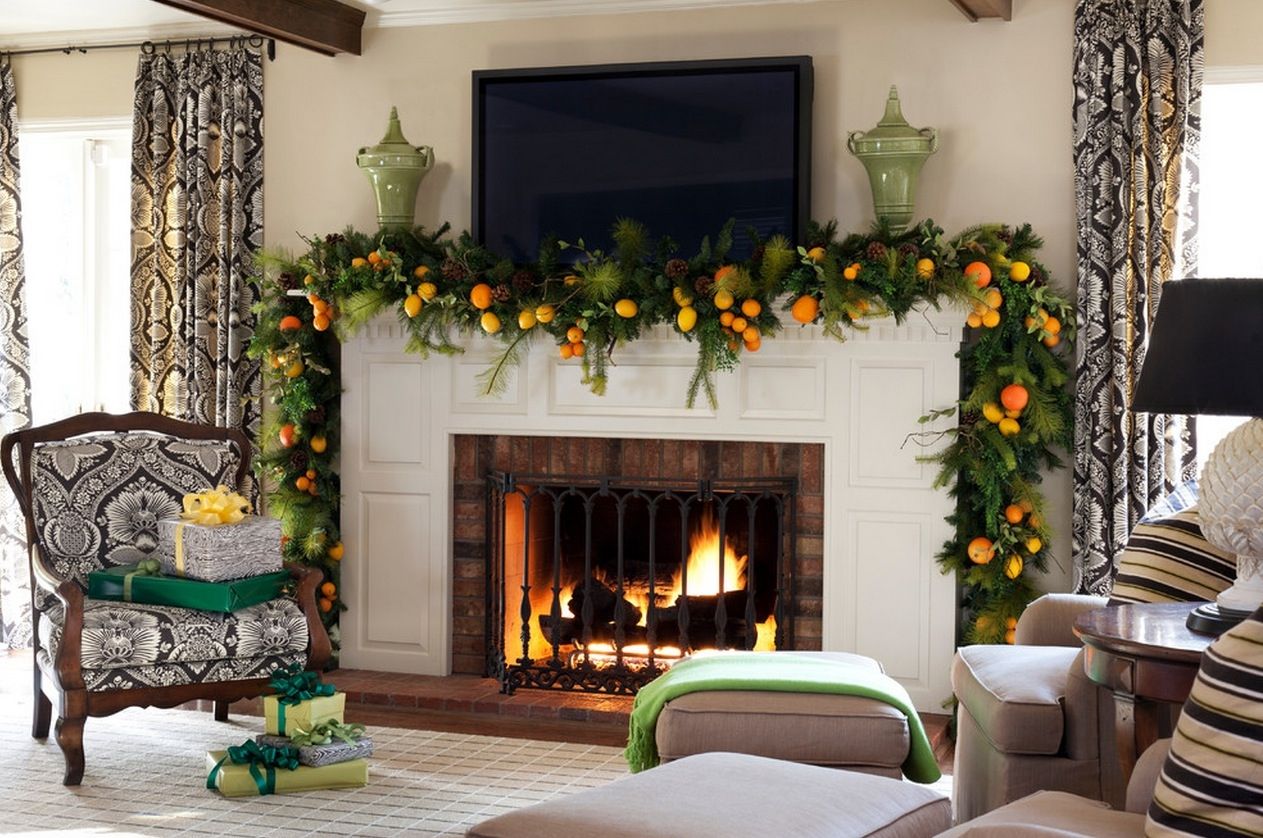 Christmas Fireplace Decorating