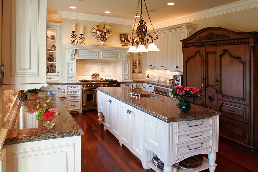 Luxury Tips on Decorating Kitchen Interiors