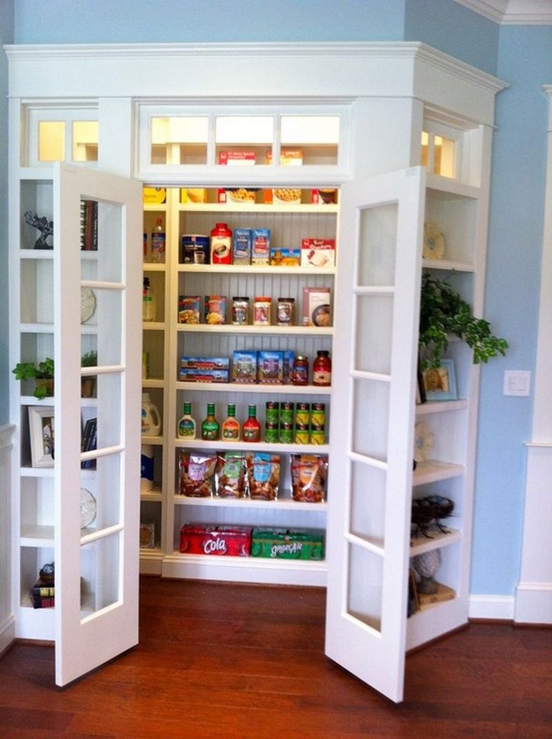 Modern Functional and Practical Kitchen Pantry