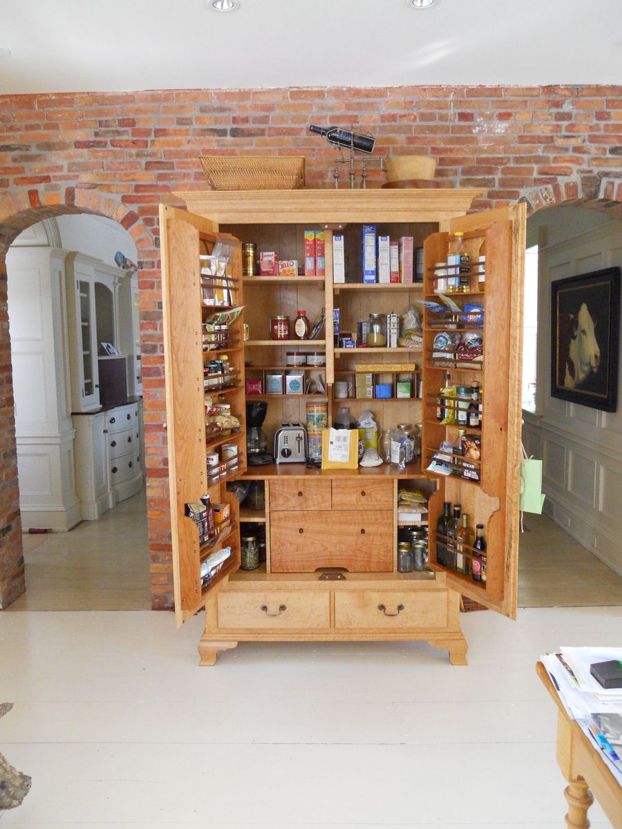 Wooden Functional and Practical Kitchen Pantry
