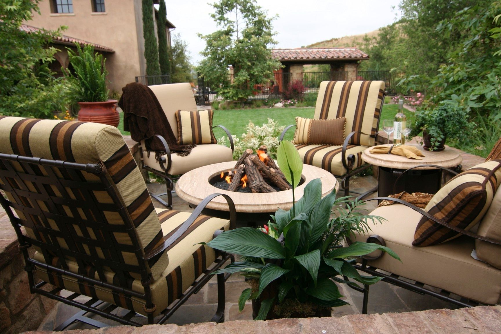 garden treasures patio furniture replacement cushions