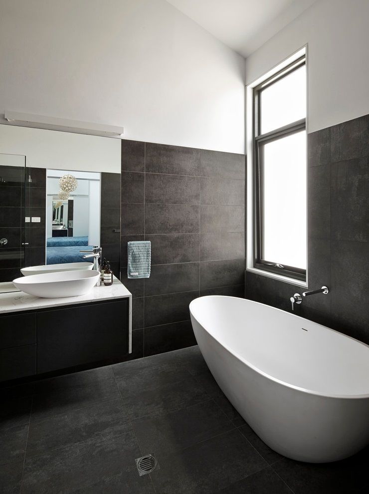 2016 Black-White Master Bathroom with a Vessel Sink