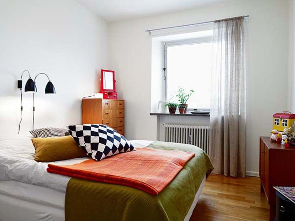 Simple Apartment Bedroom Design (Photo 6 of 16)