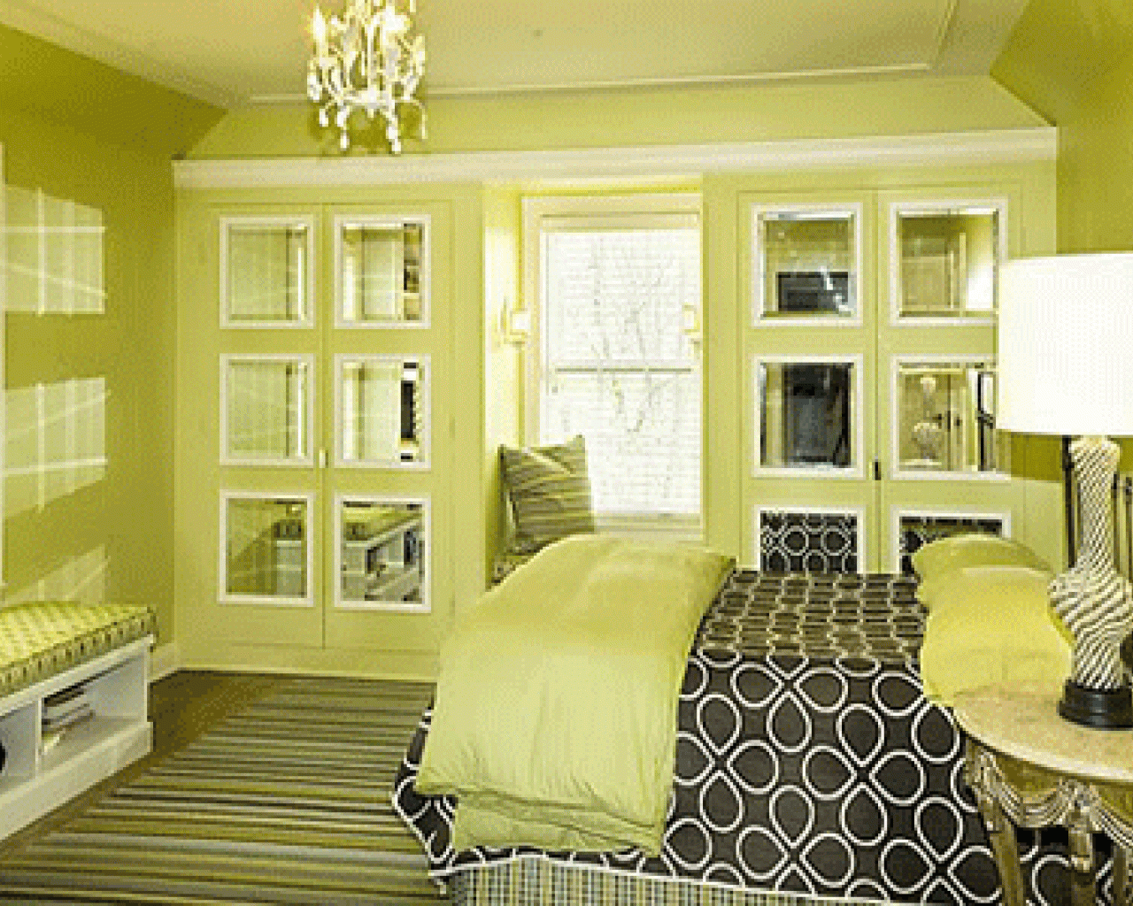 Bedroom Decorating Ideas Colors Green (View 7 of 10)