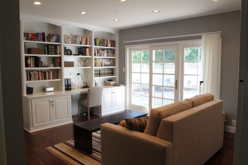 Multipurpose Living Room Decor With Book Libraries (View 2 of 5)