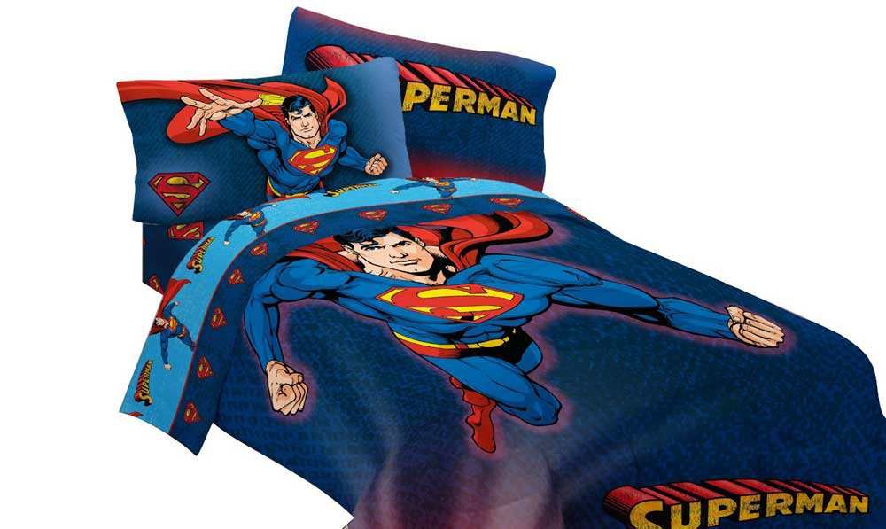 Super Hero Bedding (Photo 3 of 10)
