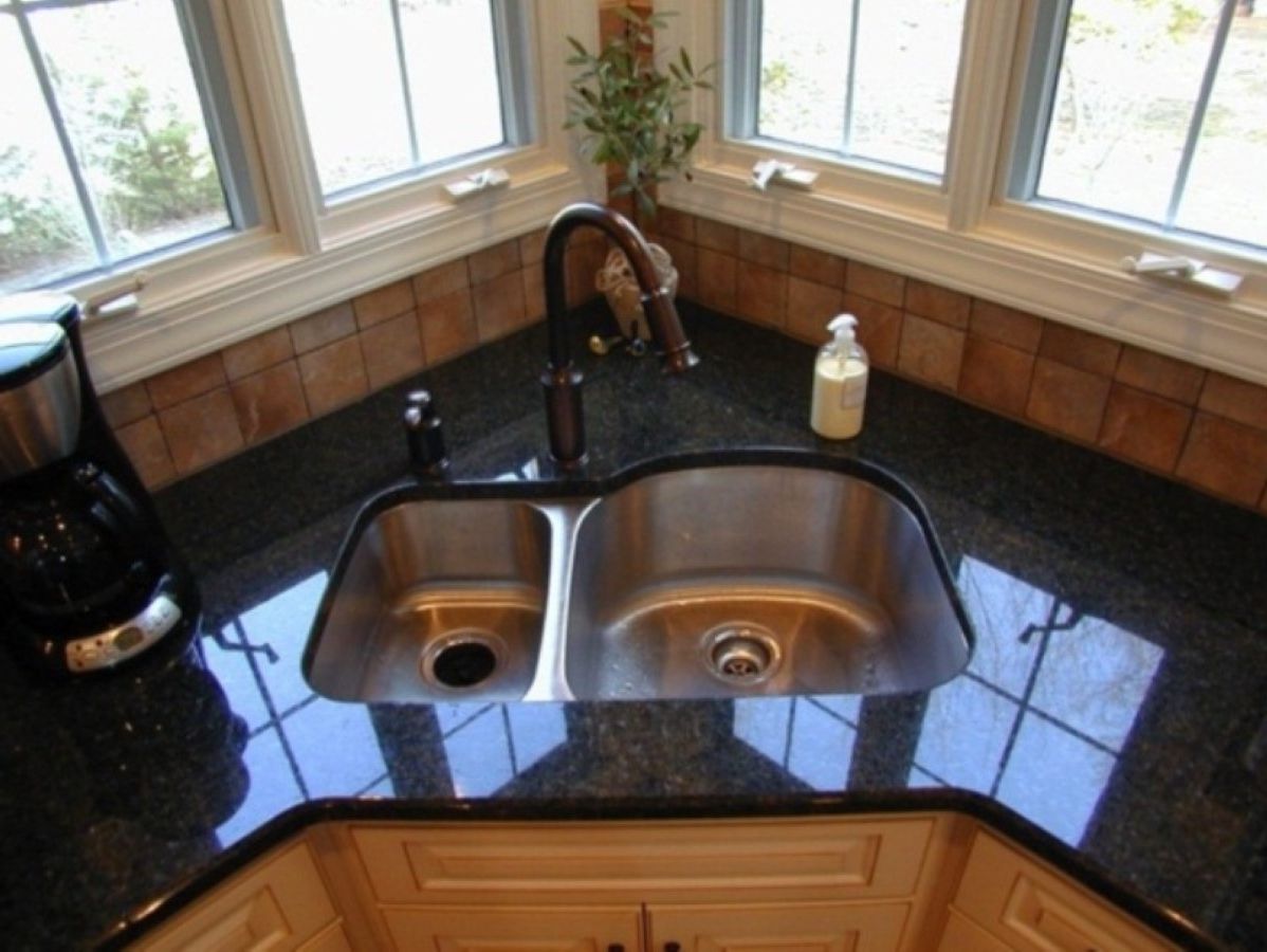 Narrow Brown Stoned Backsplash Tile With White Awning Windows Plus Black Granite Countertop Also Stainless Steel Corner Sinks (Photo 2385 of 7825)