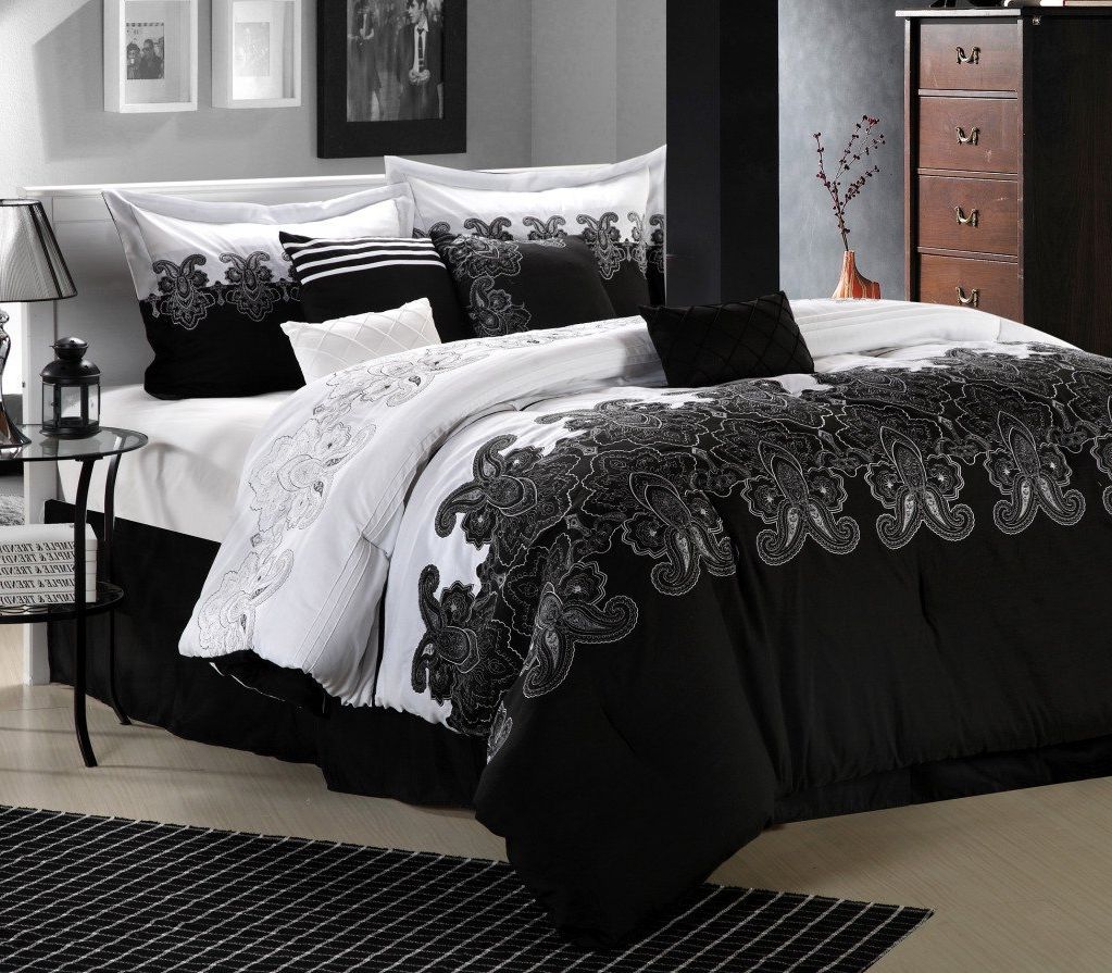 Nice Wooden Pull Out Storage With Black And White Bedroom Set Decor Plus Round Glass Bed Side Table Design (Photo 2478 of 7825)