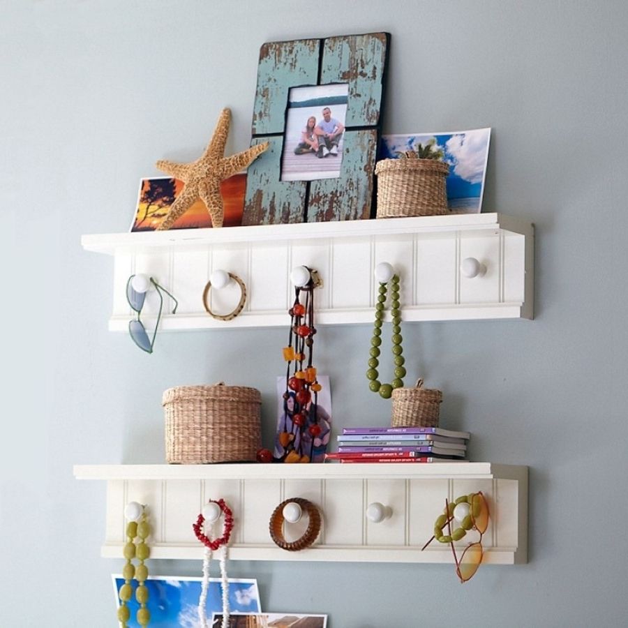 Unique Vintage Shelves Ideas Integrated With Cute Pull Hardware Hook And Diy Photo Frame (Photo 3113 of 7825)