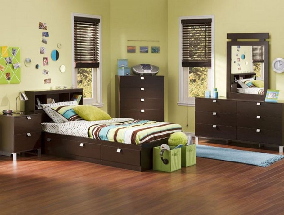 Unique Window Blind Design Plus Blue Runner Rug Also Cute Wall Photos Teenage Room Decor And Black Platform Bed With Storages (Photo 3116 of 7825)