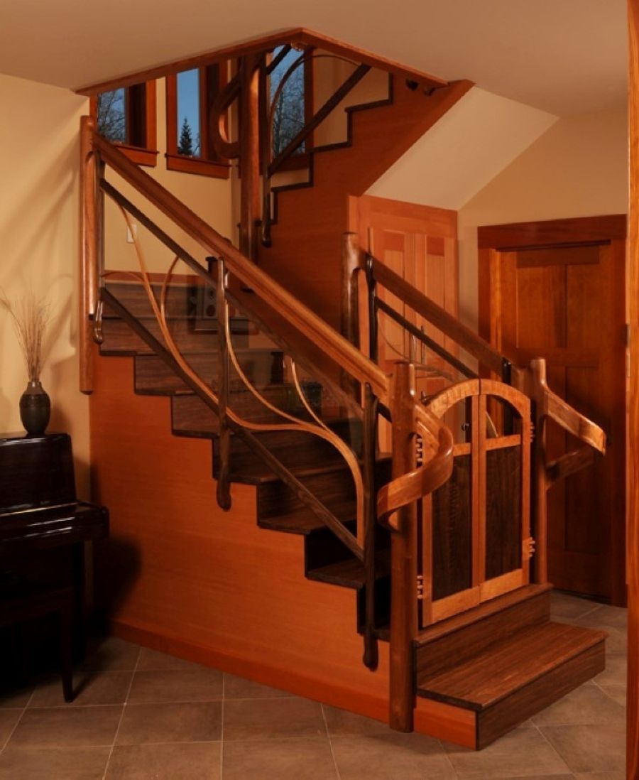 Vintage Wooden Staircase With Decorative Railing Also Door Gate Set For Calming Brown Hallway Room (Photo 3164 of 7825)