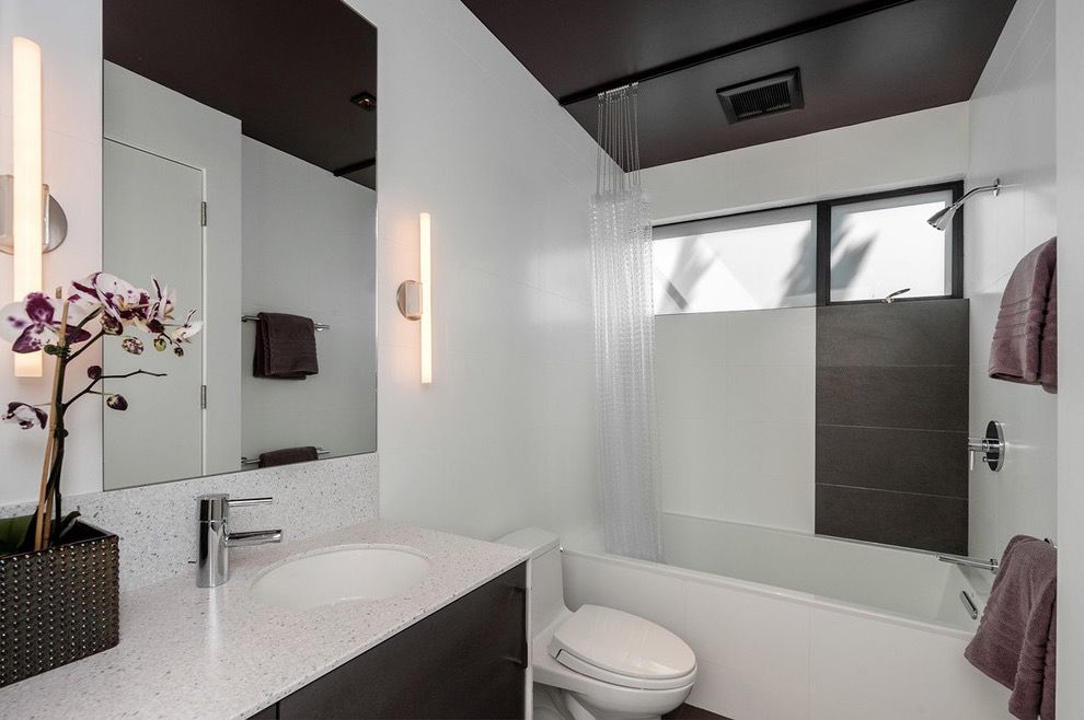 Modern Bathroom Shower Beaded Curtain Crystal Pattern (View 14 of 20)