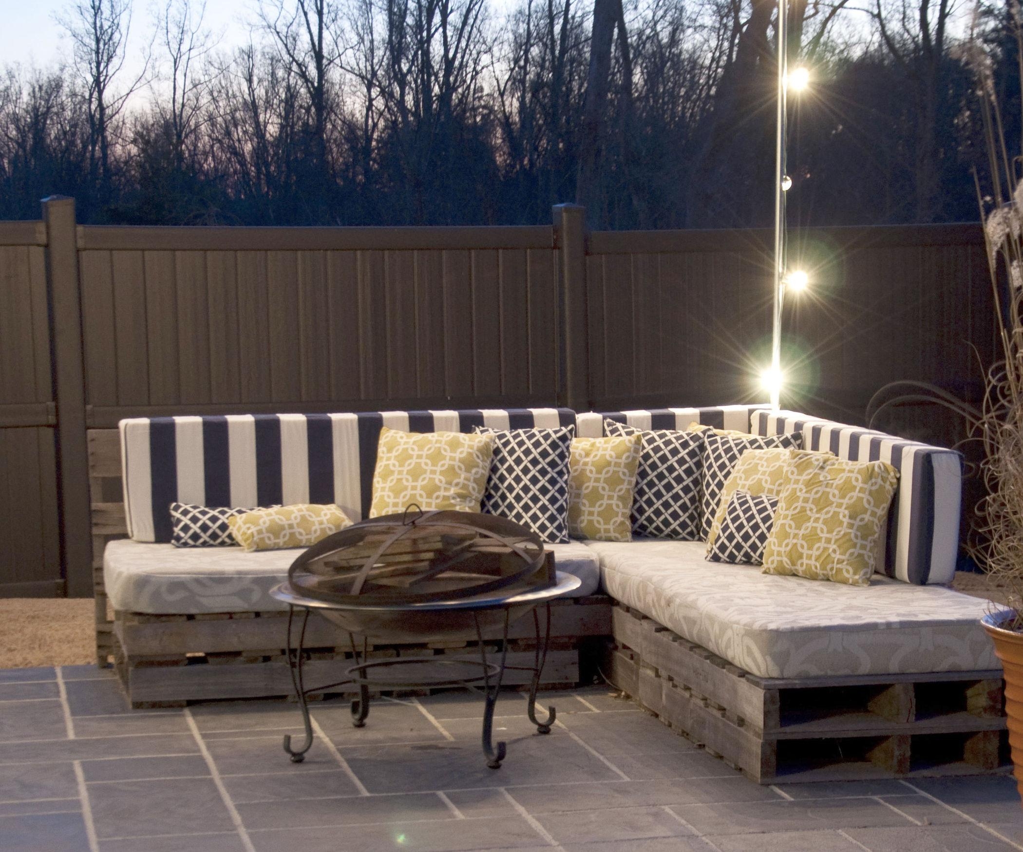 Featured Photo of 20 Best Pallet Sofas