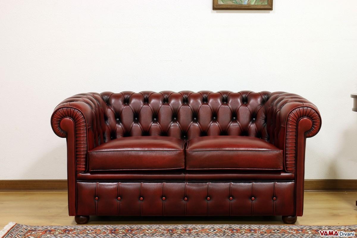 Smaller Chesterfield Sofa: Chesterino For Red Chesterfield Sofas (Photo 1 of 20)