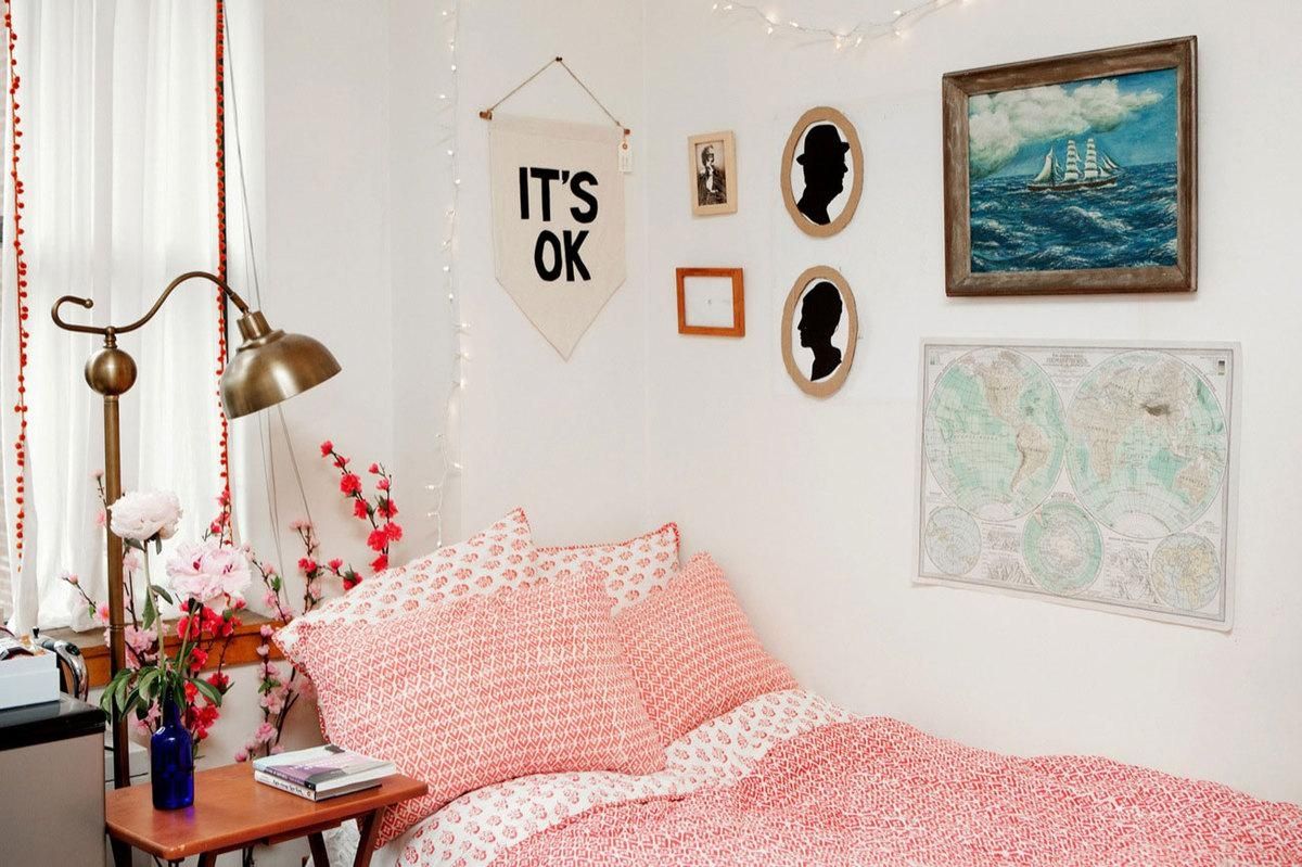 32 Ideas For Decorating Dorm Rooms, Courtesy Of The Internet With College Dorm Wall Art (Photo 2 of 20)