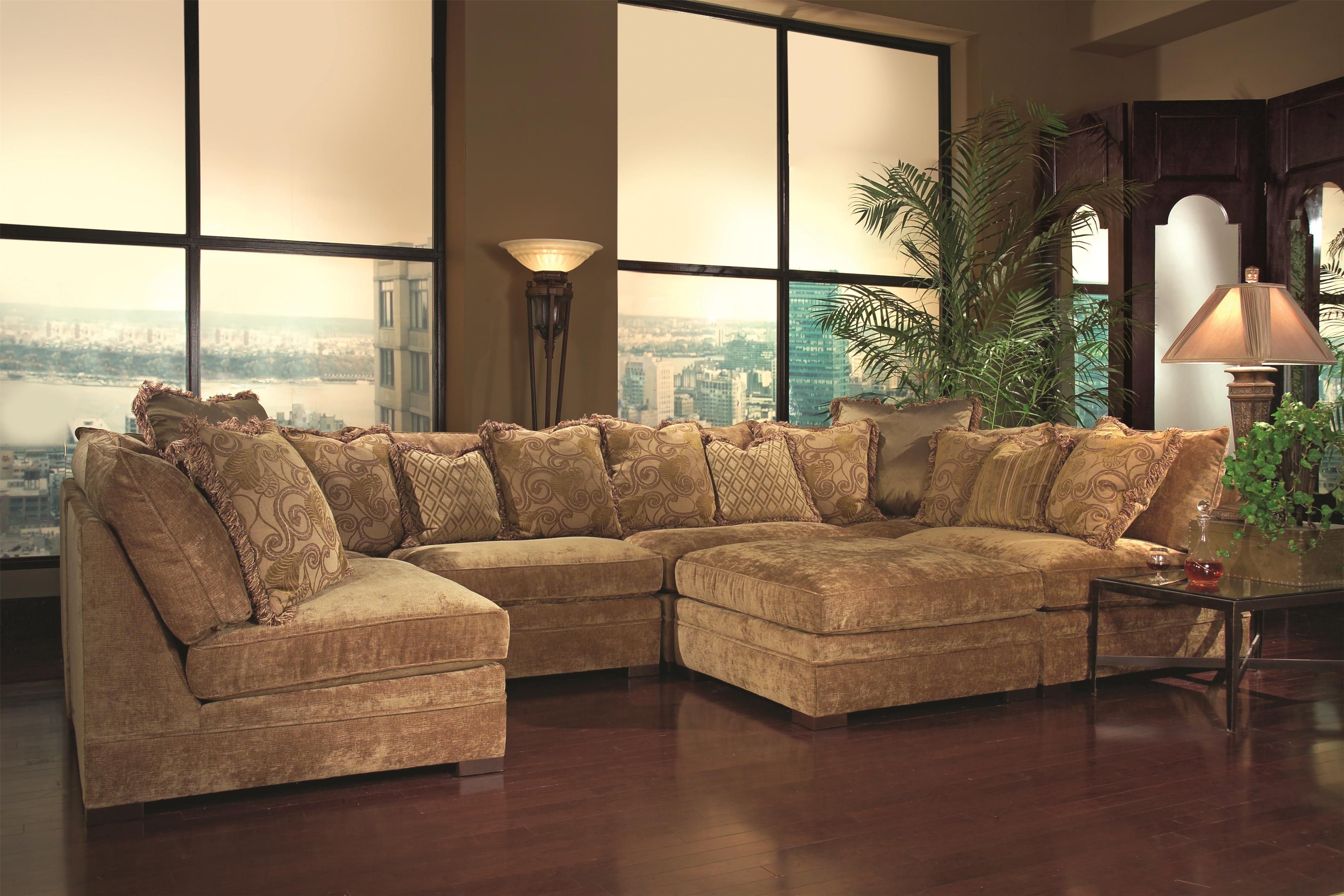Huntington House 7100 Contemporary Sectional Sofa With Accent Pertaining To Naples Fl Sectional Sofas (Photo 1 of 10)