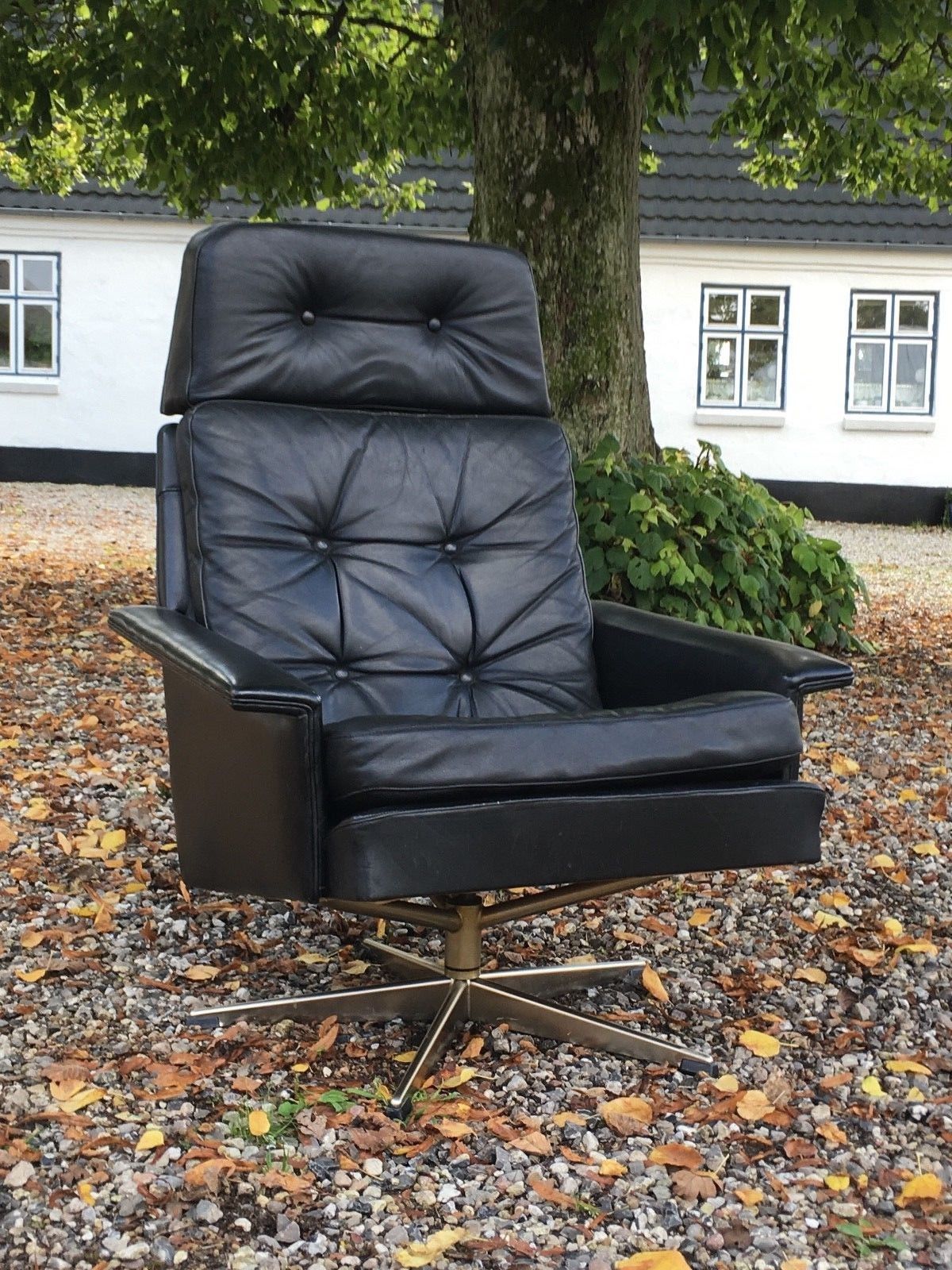 Vintage Mid Century Danish Black Leather Swivel Chair 1960s – Retro In Leather Black Swivel Chairs (View 20 of 25)