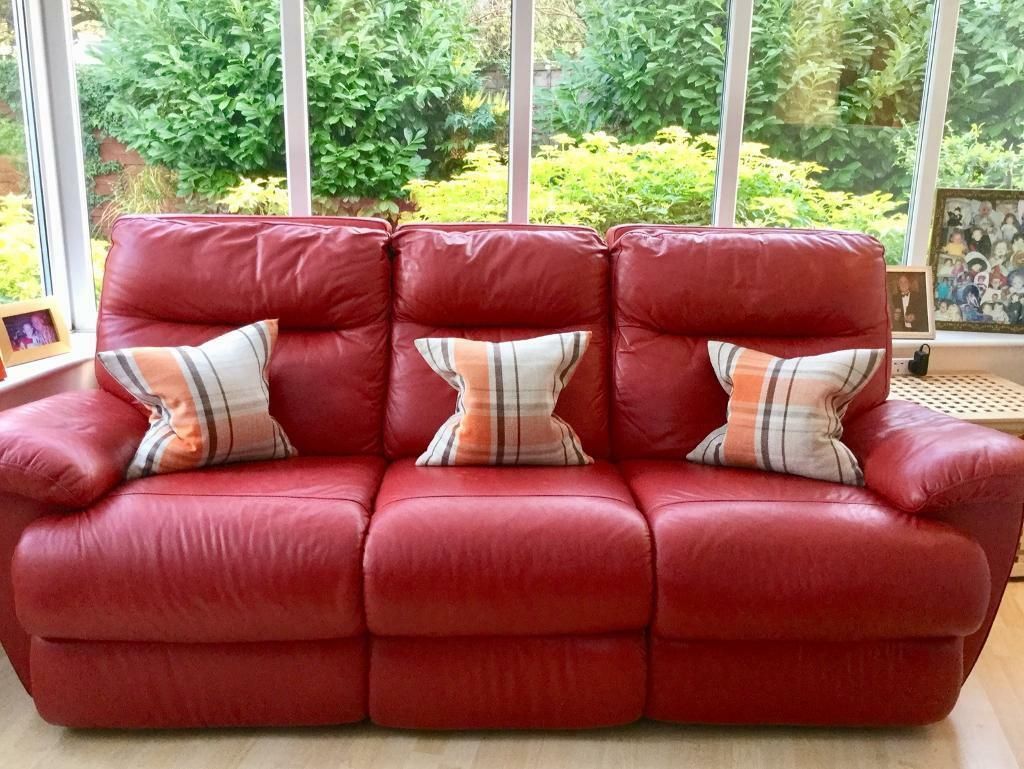 Red Leather 3 Seater Electric Reclining Sofa | In Watford With Red Sofas (View 6 of 15)