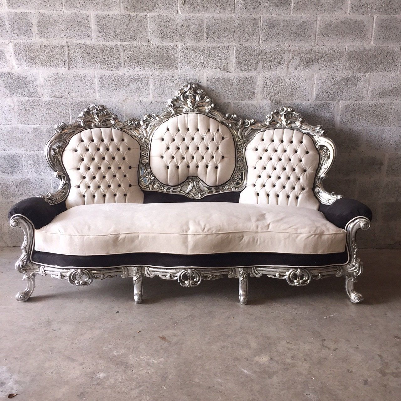 Tufted Settee Rococo Furniture Sofa Antique Italian Throne Regarding 4Pc French Seamed Sectional Sofas Velvet Black (View 1 of 15)