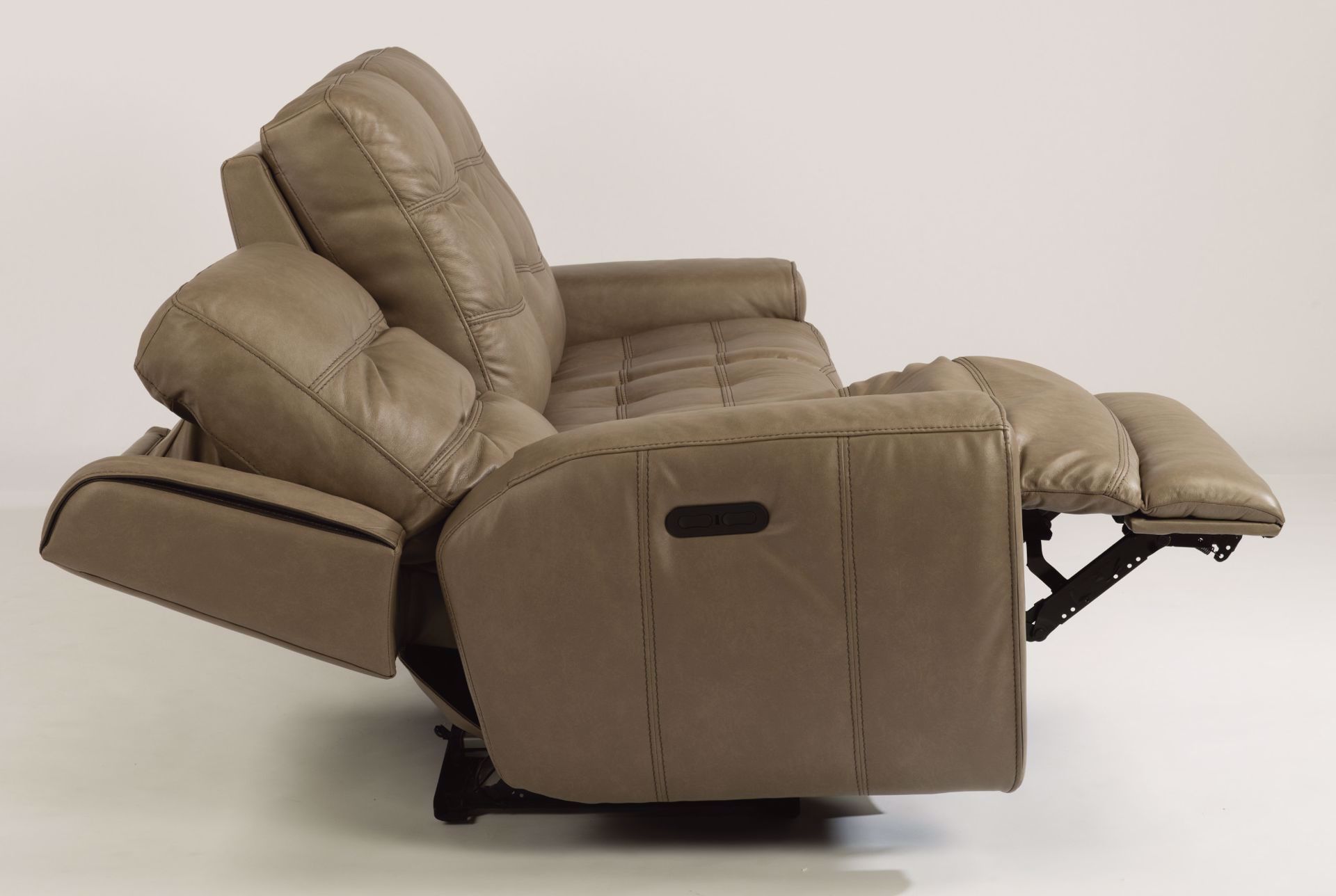 Wicklow Power Reclining Leather Sofa With Power Headrest In Charleston Power Reclining Sofas (View 10 of 15)