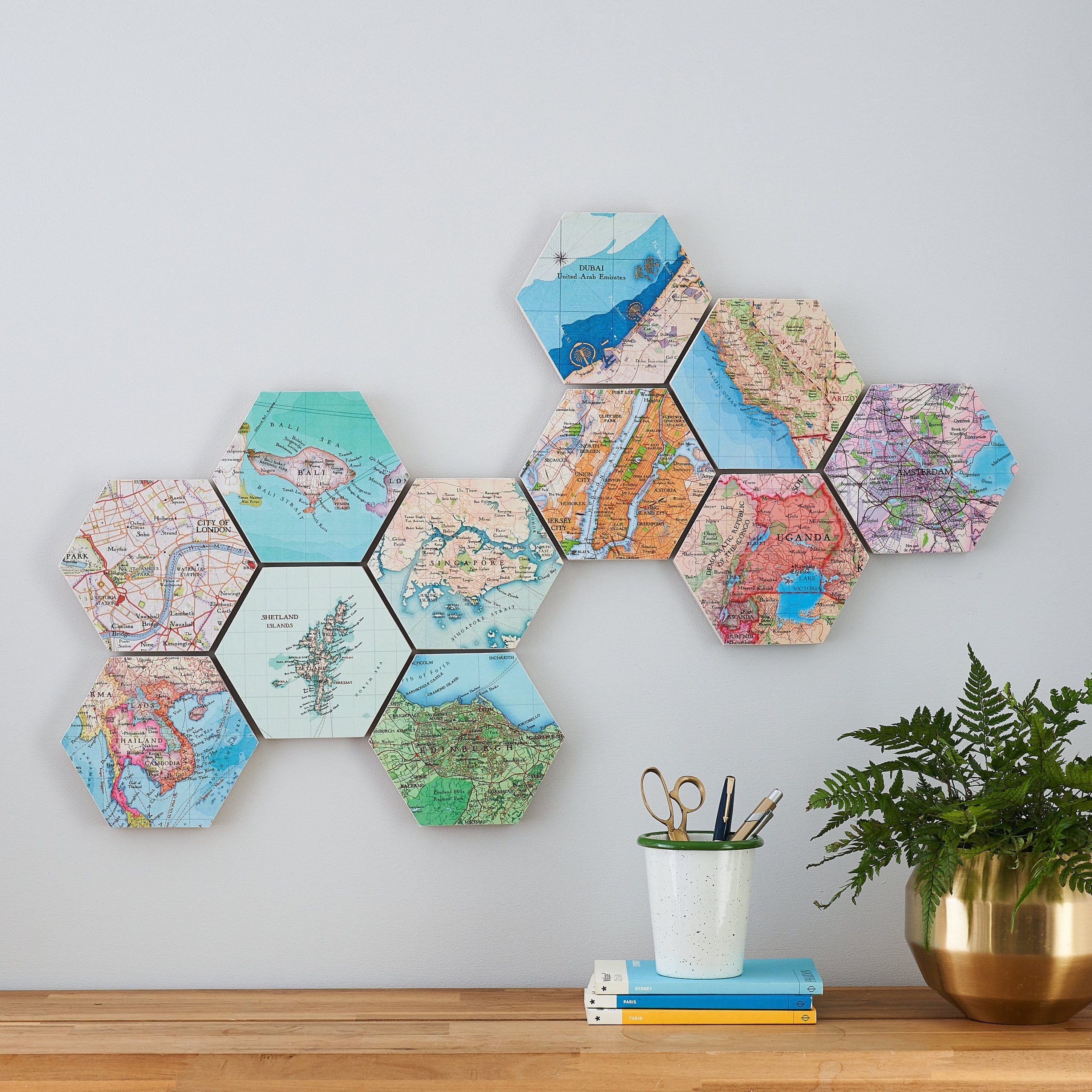 World Map Wall Art Hexagon Map Wall Art Cadeau De – Etsy France Throughout Teal Hexagons Wall Art (View 1 of 15)