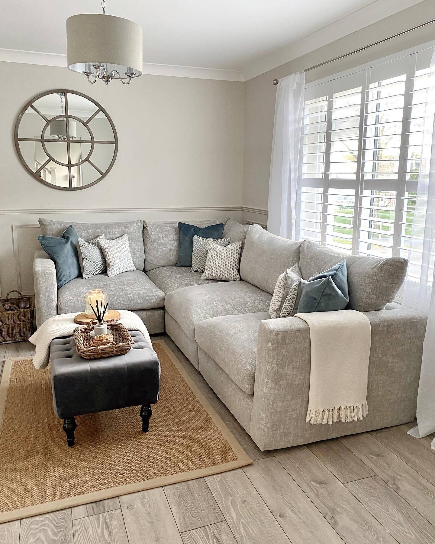 Choosing The Right Sofa For Your Home | The Oak Furnitureland Blog Inside Sofas In Cream (View 10 of 15)