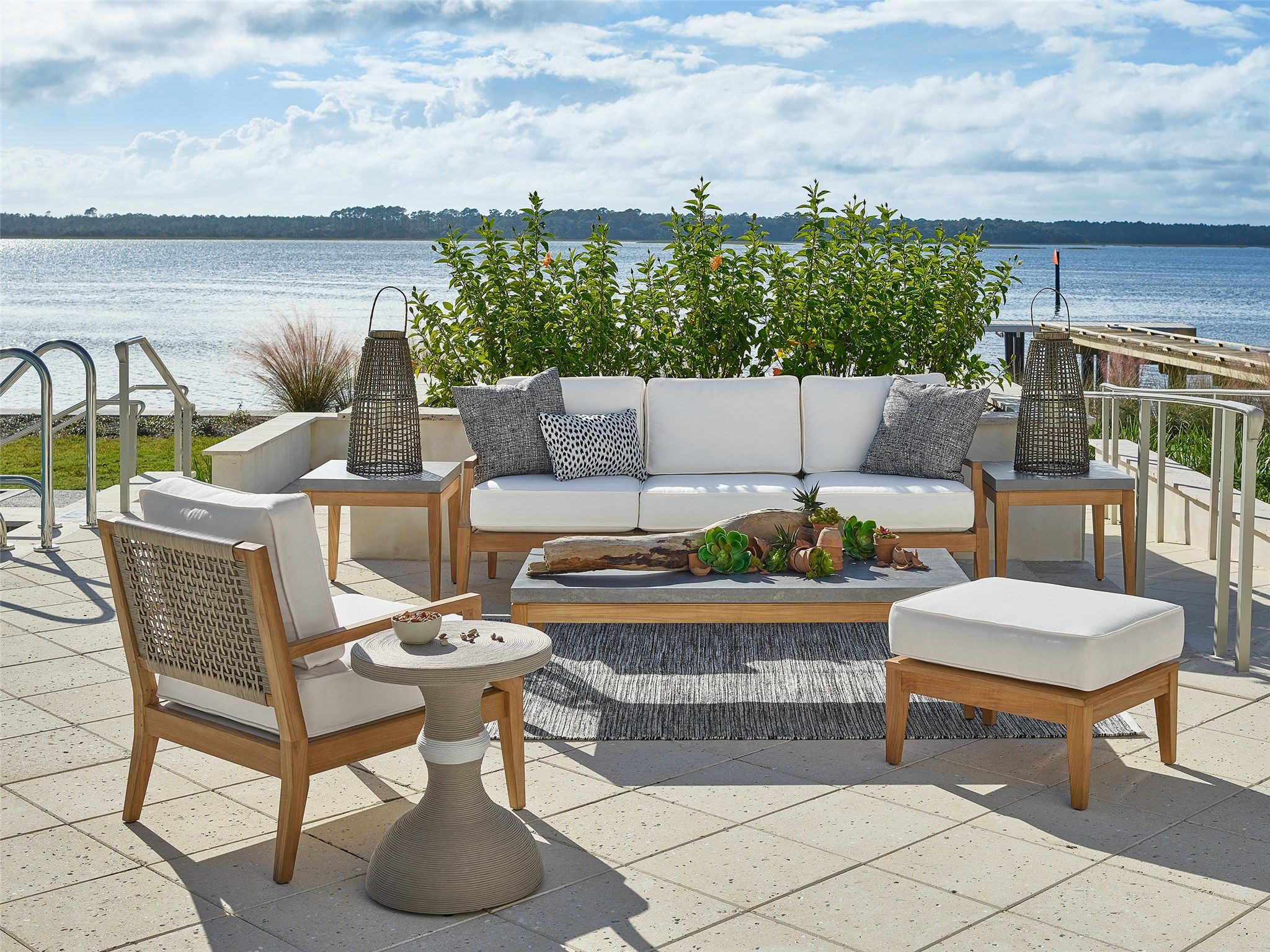 Coastal Living Outdoor Chesapeake Cocktail Table | Universal Furniture With Regard To Natural Outdoor Cocktail Tables (Photo 1 of 15)