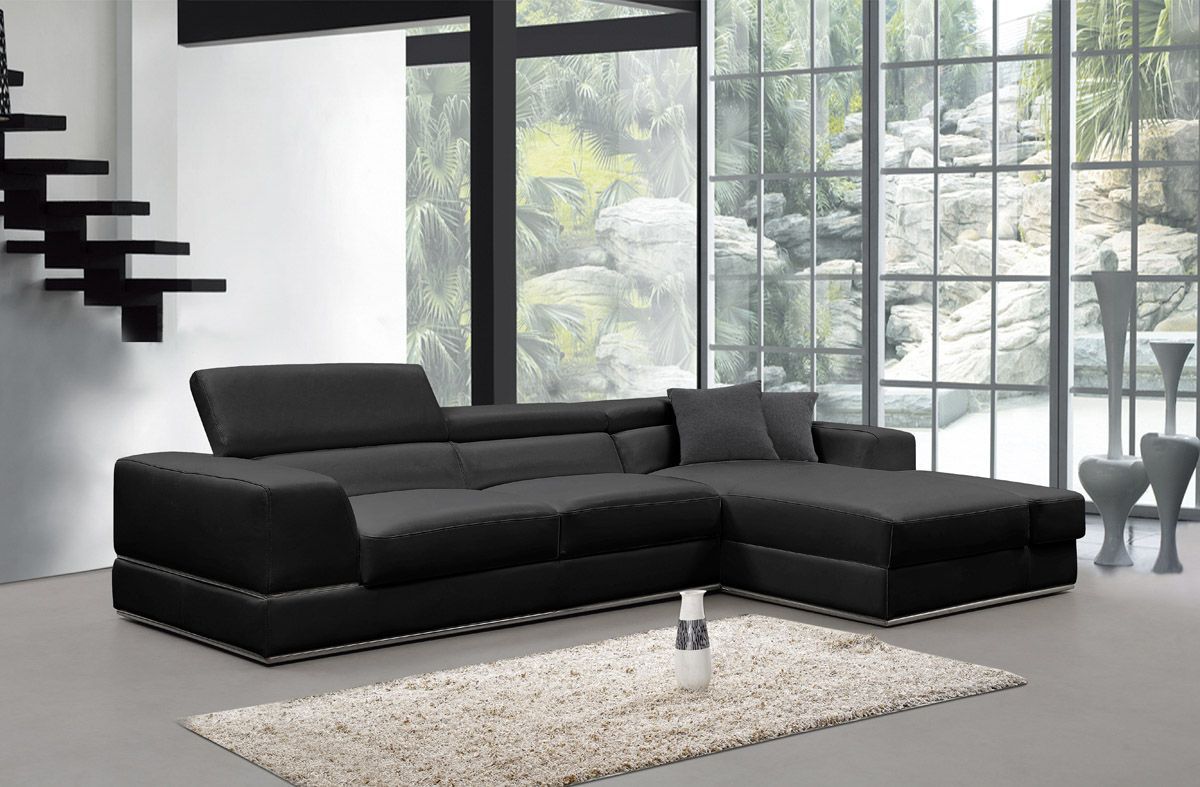 Divani Casa Pella Mini – Modern Black Leather Right Facing Sectional Sofa With Right Facing Black Sofas (Photo 1 of 15)