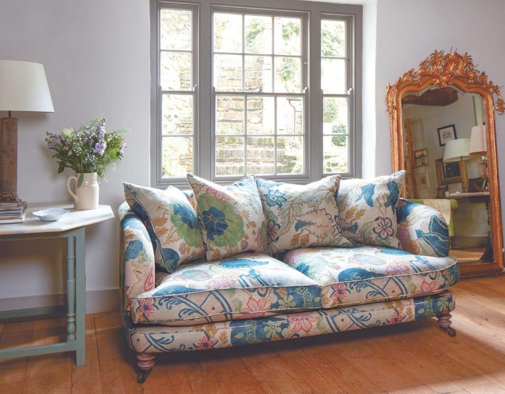 Why You Should Consider Choosing A Bold Patterned Fabric Sofa For Sofas In Pattern (View 3 of 15)