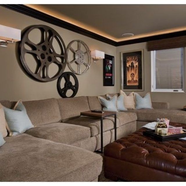 2024 Popular Wall Accents for Media Room