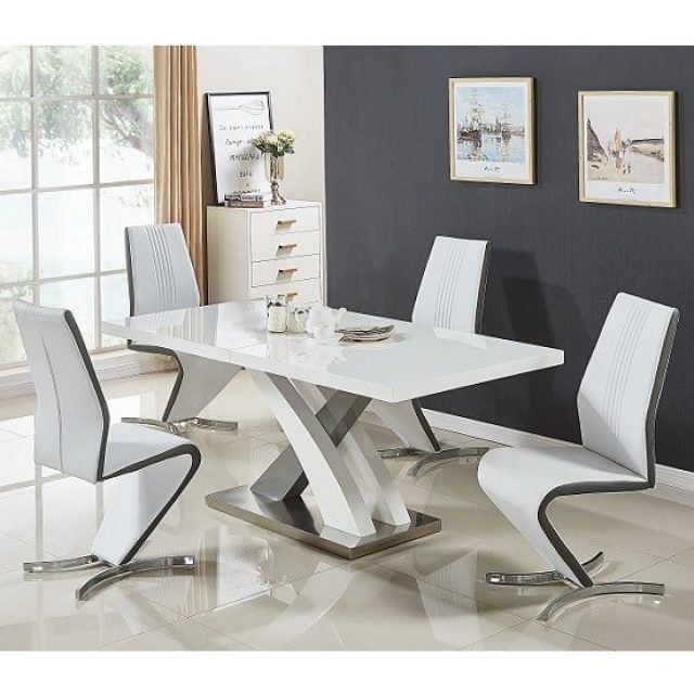 25 Collection of Extending Dining Table and Chairs