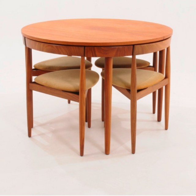 2024 Popular Compact Dining Tables and Chairs