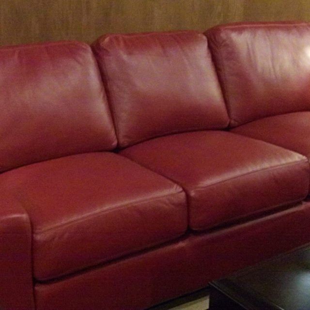 20 Photos Dark Red Leather Sofas